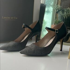 Louise et Cie Black and Gray Textured Heels